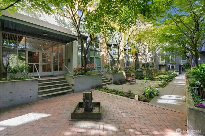 Property photo for 530 Broadway E #325, Seattle photo 28