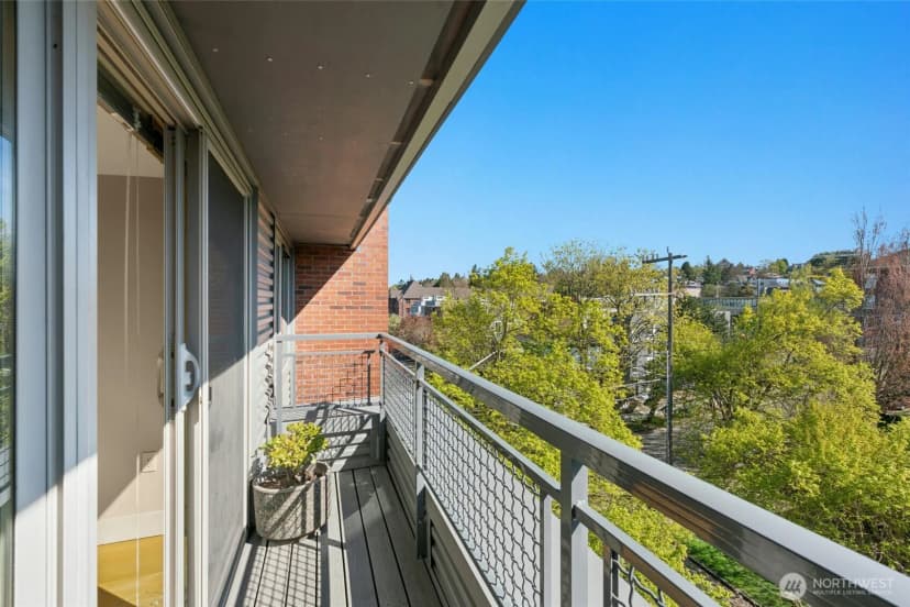 Property photo for 530 Broadway E #325, Seattle photo 25