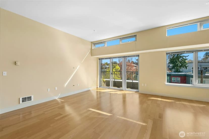 Property photo for 530 Broadway E #325, Seattle photo 7