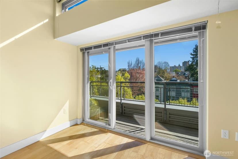 Property photo for 530 Broadway E #325, Seattle photo 8