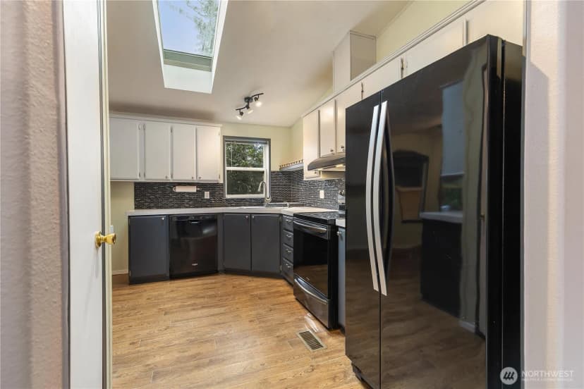 Property photo for 15933 Goldbar Drive, Gold Bar photo 8