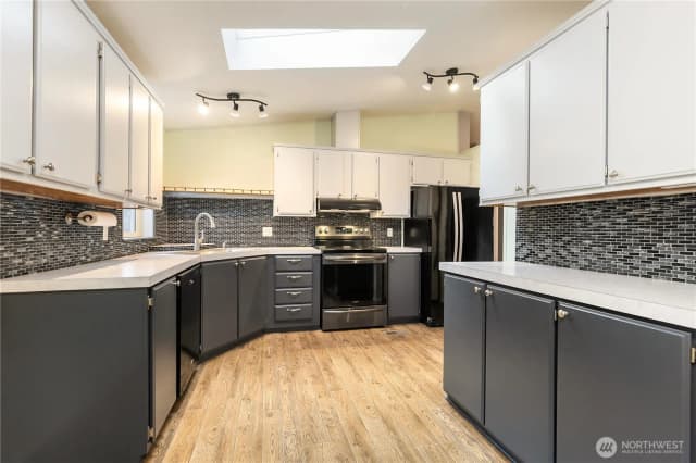 Property photo for 15933 Goldbar Drive, Gold Bar photo 4