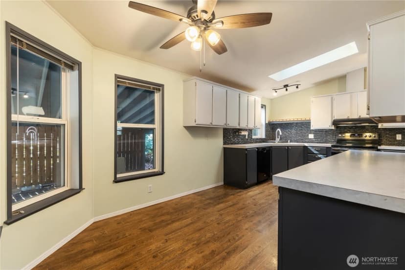 Property photo for 15933 Goldbar Drive, Gold Bar photo 7