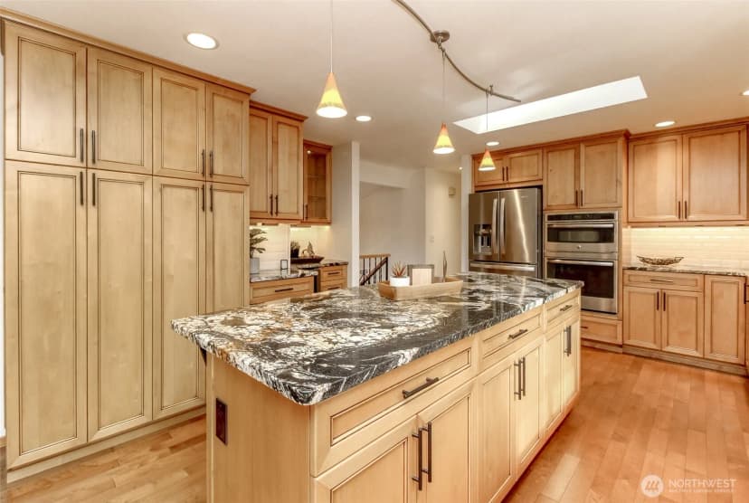 Property photo for 7902 64th Street Ct W, University Place photo 12