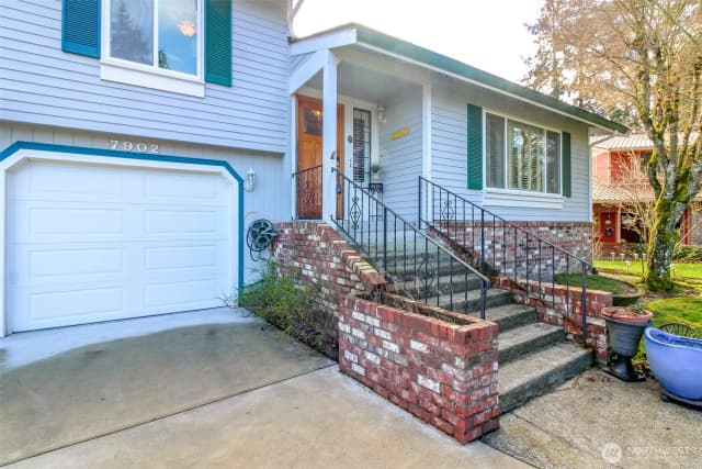 Property photo for 7902 64th Street Ct W, University Place photo 2