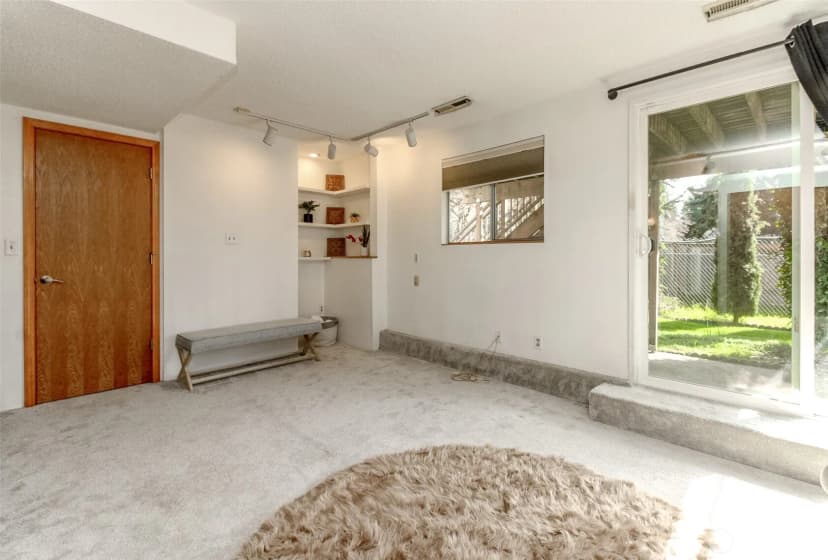 Property photo for 7902 64th Street Ct W, University Place photo 23