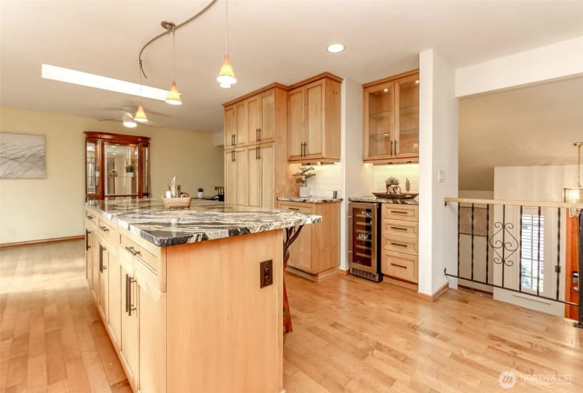 Property photo for 7902 64th Street Ct W, University Place photo 13