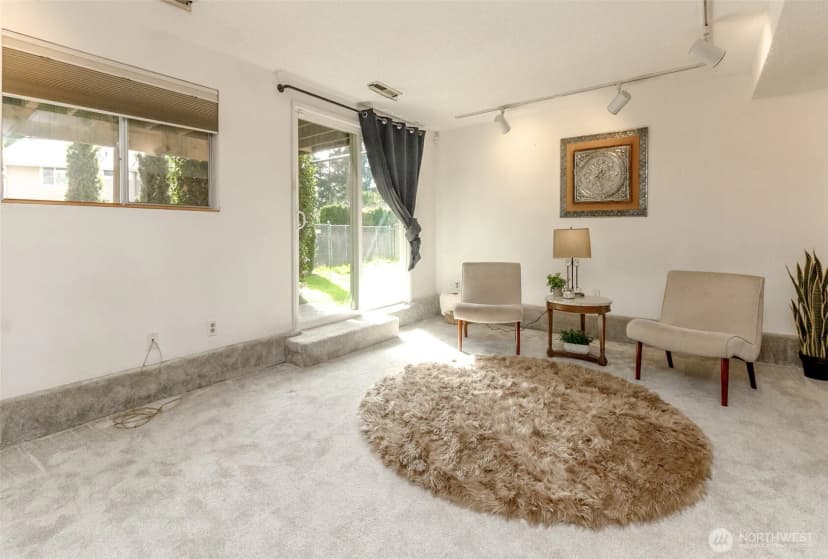Property photo for 7902 64th Street Ct W, University Place photo 22