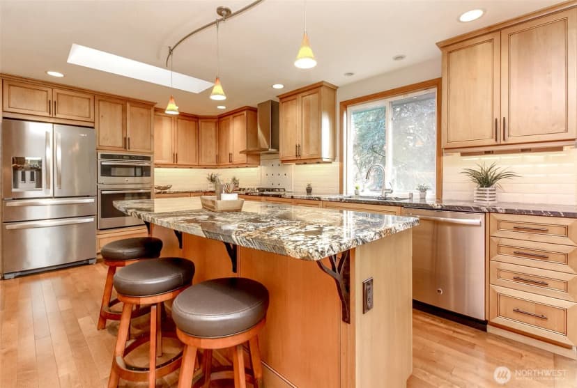 Property photo for 7902 64th Street Ct W, University Place photo 9