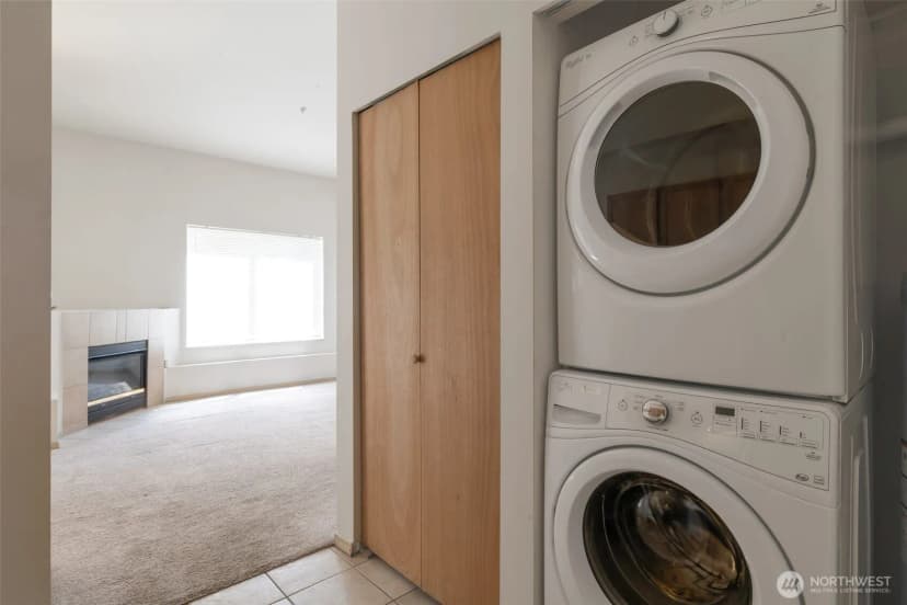 Property photo for 11424 1st Avenue S #103, Seattle photo 4