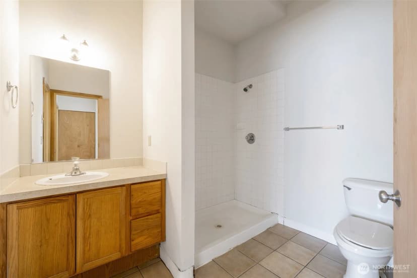 Property photo for 11424 1st Avenue S #103, Seattle photo 11