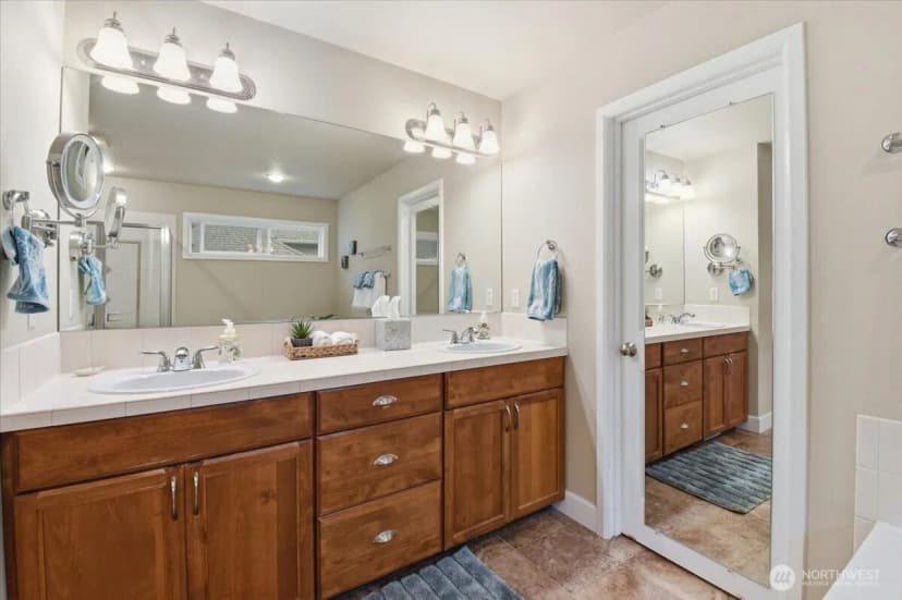 Property photo for 26050 Se 23rd Place, Sammamish photo 19