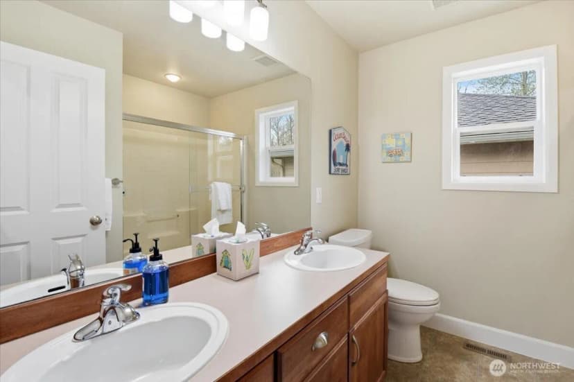 Property photo for 26050 Se 23rd Place, Sammamish photo 26