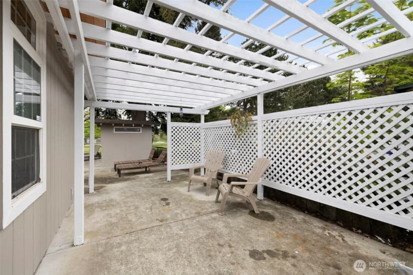 Property photo for 2502 Ne 7th Street, Renton photo 18