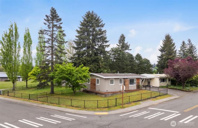 Property photo for 2502 Ne 7th Street, Renton photo 2