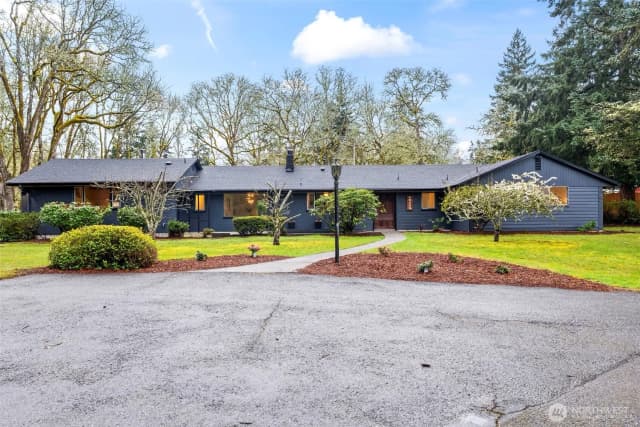 Property photo for 12702 Ave Du Bois Sw, Lakewood photo 3