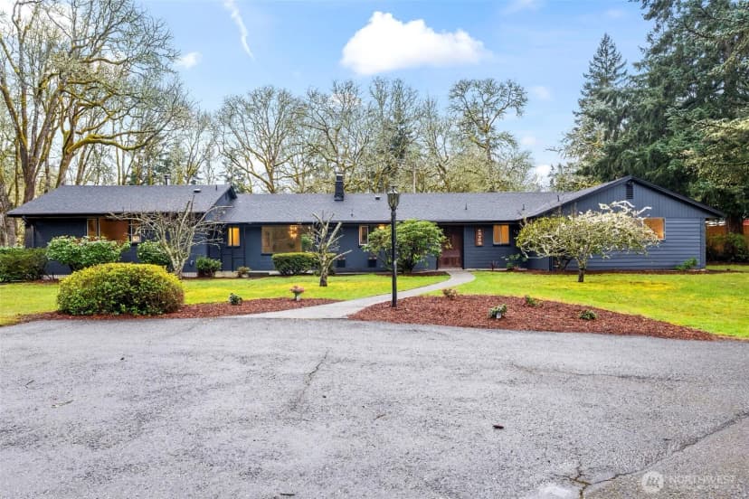 Property photo for 12702 Ave Du Bois Sw, Lakewood photo 3