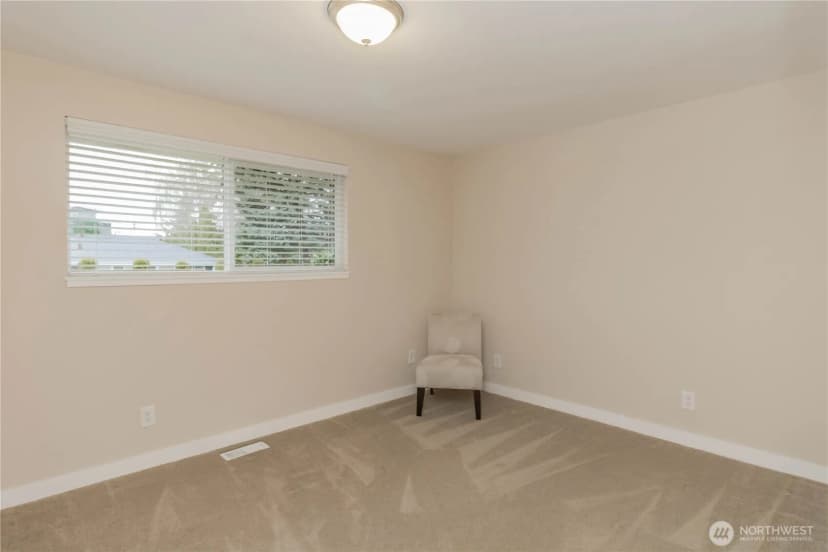 Property photo for 1060 Lynnwood Avenue Ne, Renton photo 29