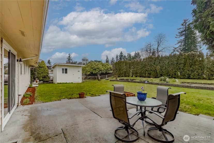 Property photo for 1060 Lynnwood Avenue Ne, Renton photo 35