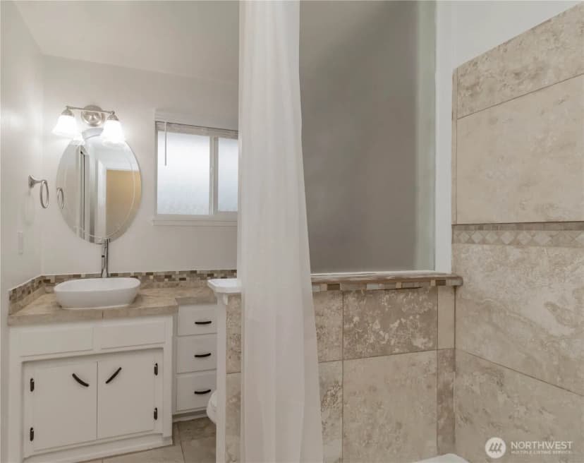 Property photo for 1060 Lynnwood Avenue Ne, Renton photo 25