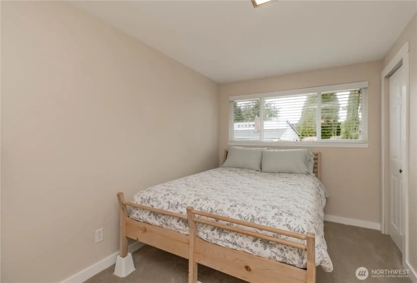 Property photo for 1060 Lynnwood Avenue Ne, Renton photo 31
