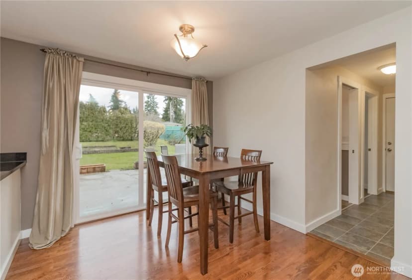 Property photo for 1060 Lynnwood Avenue Ne, Renton photo 10
