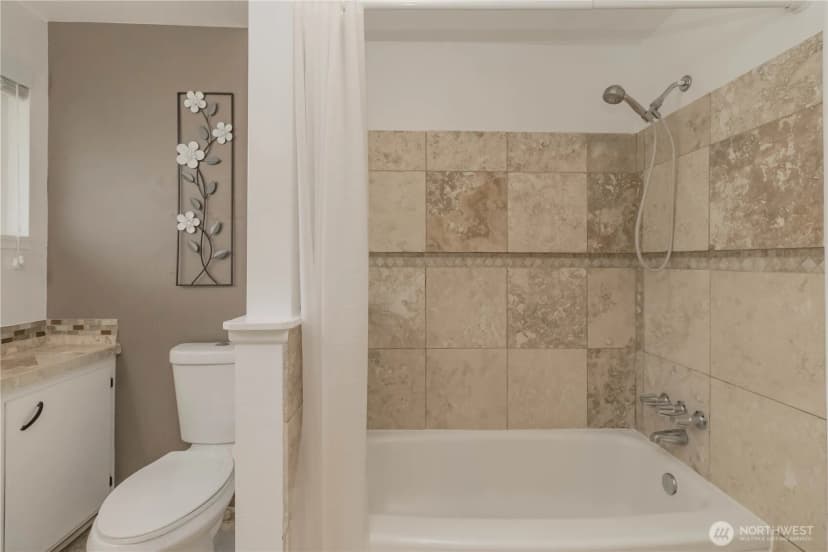 Property photo for 1060 Lynnwood Avenue Ne, Renton photo 26