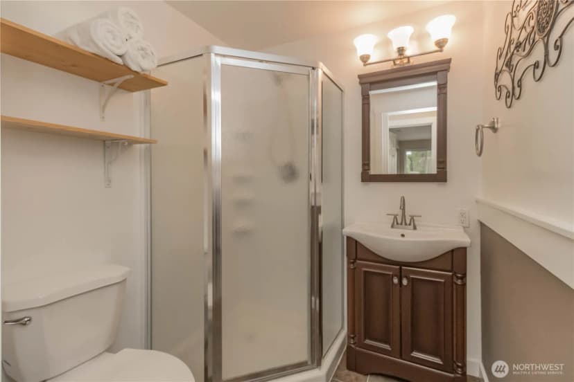 Property photo for 1060 Lynnwood Avenue Ne, Renton photo 33