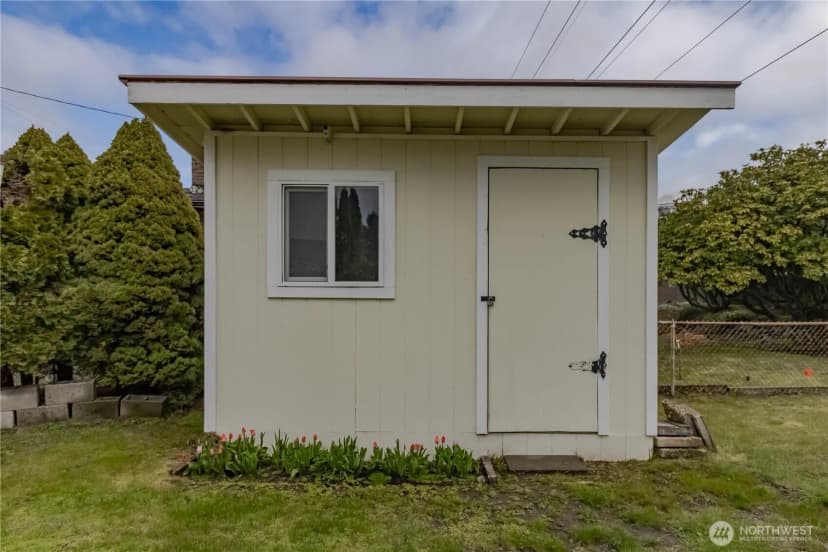 Property photo for 1060 Lynnwood Avenue Ne, Renton photo 37