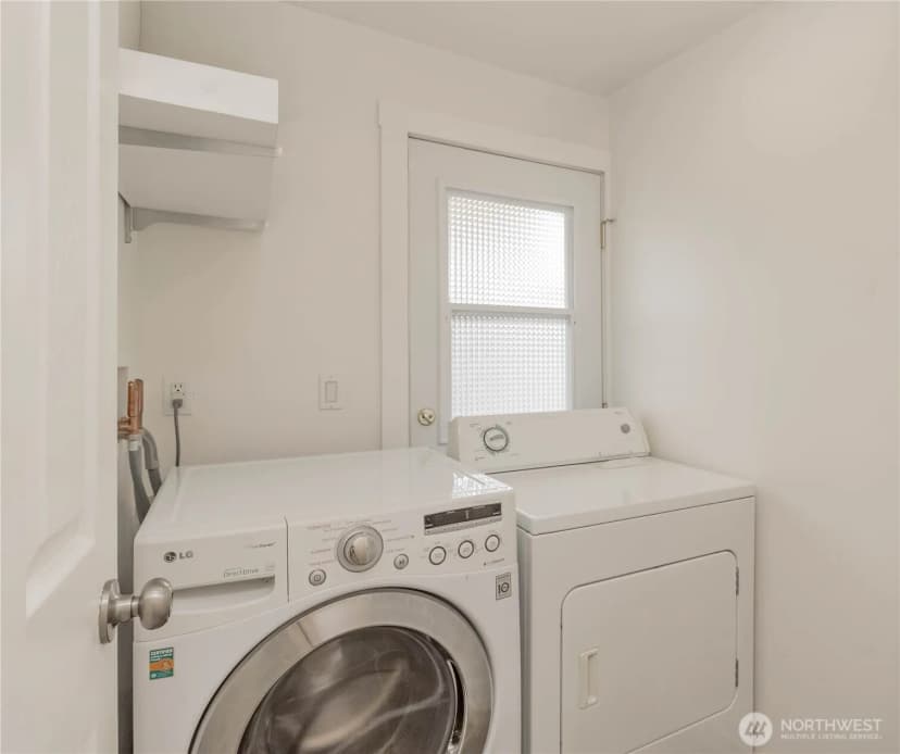 Property photo for 1060 Lynnwood Avenue Ne, Renton photo 34