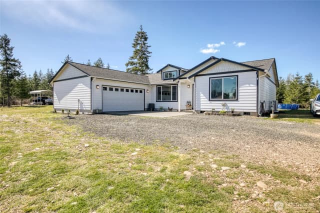 Property photo for 280 W Newberry Lane, Elma