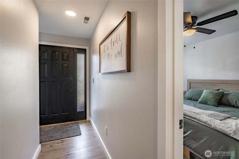 Property photo for 223 Judson St. Aly #201, Lynden photo 4