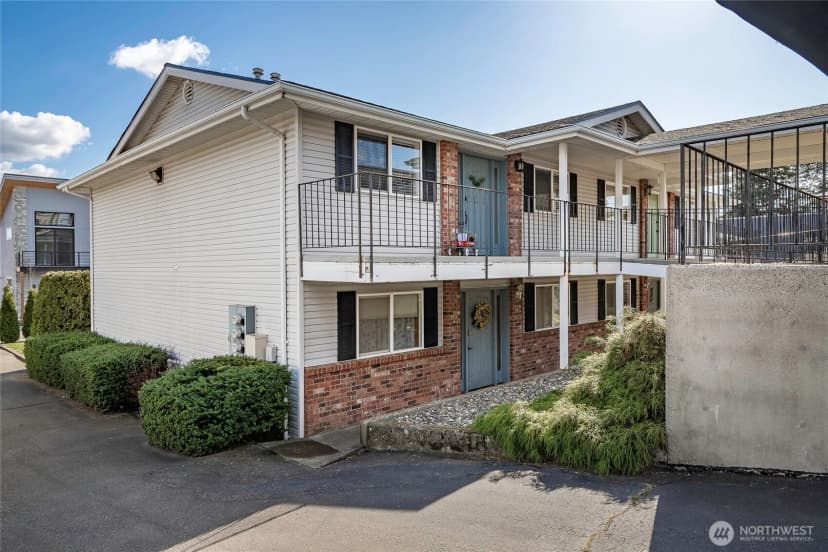 Property photo for 223 Judson St. Aly #201, Lynden photo 28