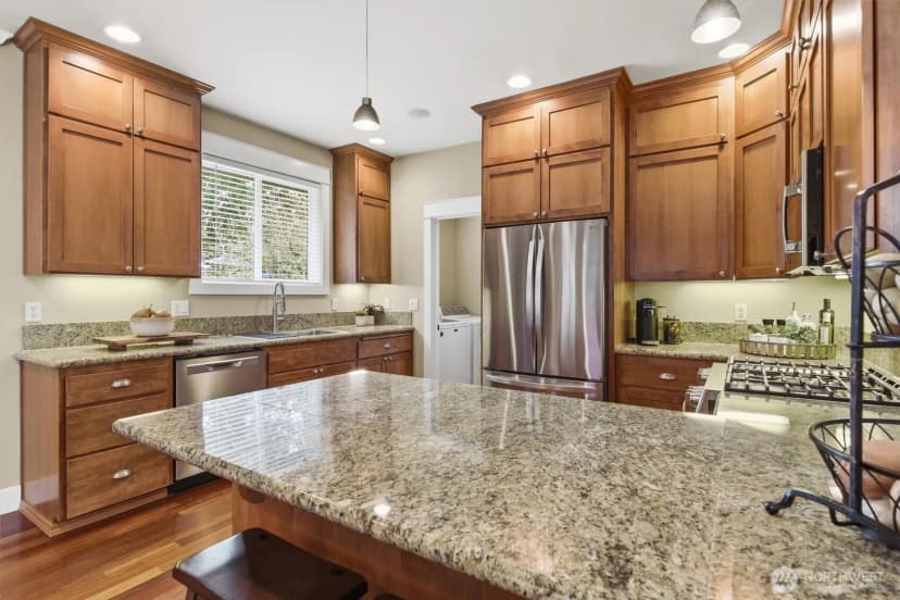 Property photo for 1061 Potlatch Drive, Fox Island photo 4