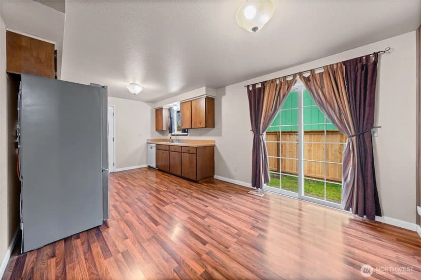 Property photo for 401 Mill Avenue Se, Orting photo 10