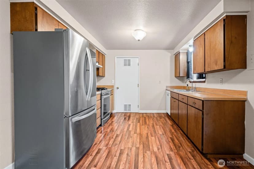 Property photo for 401 Mill Avenue Se, Orting photo 12