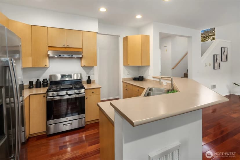 Property photo for 325 S 51st Street #a, Renton photo 12