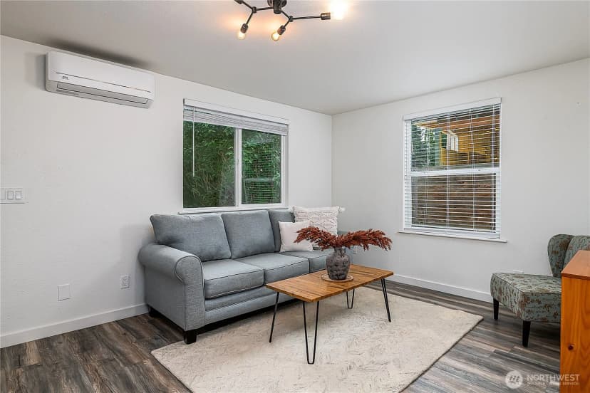 Property photo for 27003 124th Avenue Se, Kent photo 6