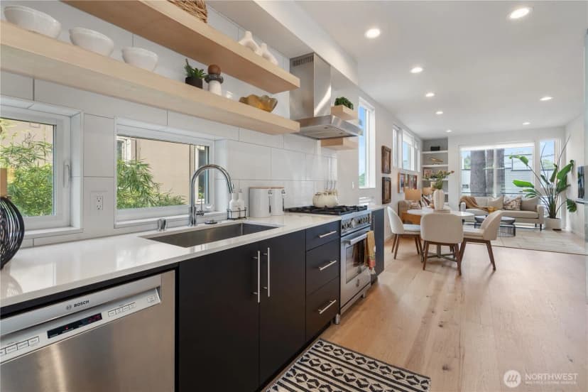 Property photo for 115 27th Avenue E #d, Seattle photo 14