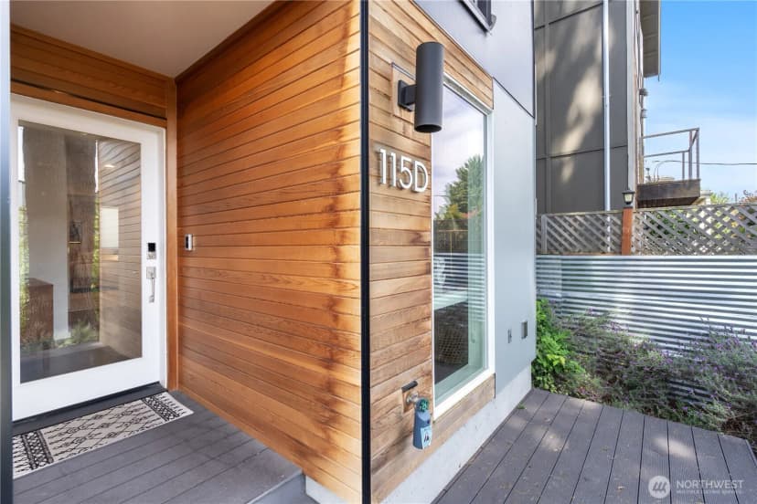 Property photo for 115 27th Avenue E #d, Seattle photo 2