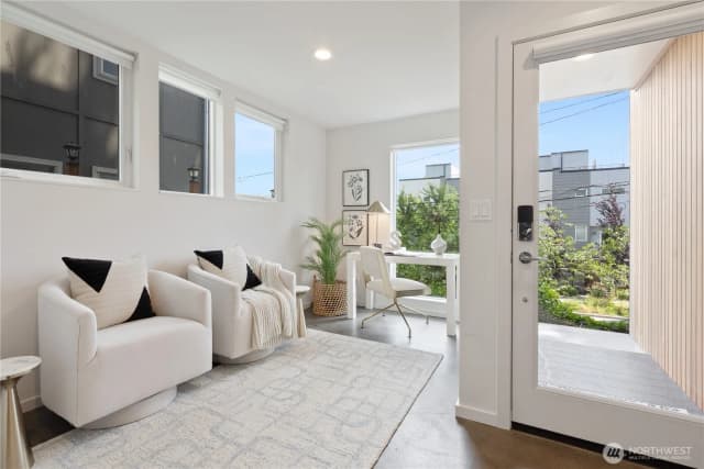 Property photo for 115 27th Avenue E #d, Seattle