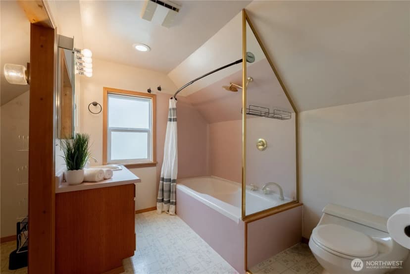 Property photo for 20006 68th Avenue Ne, Kenmore photo 28