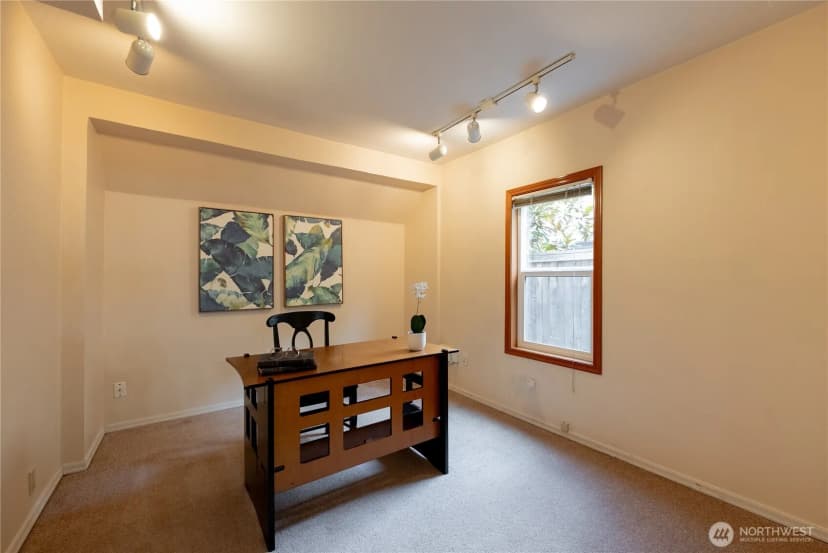 Property photo for 20006 68th Avenue Ne, Kenmore photo 18