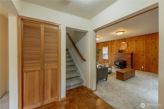 Property photo for 20006 68th Avenue Ne, Kenmore photo 4
