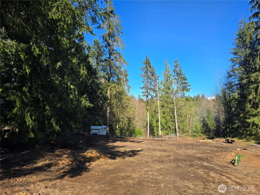 Property photo for 16827 Ne 24th Place, Snohomish photo 3