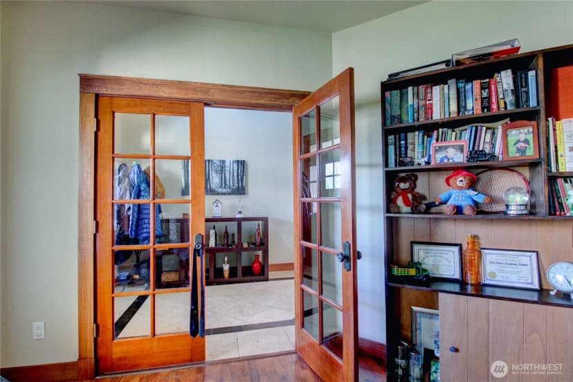 Property photo for 4435 Castlerock Drive, Blaine photo 5