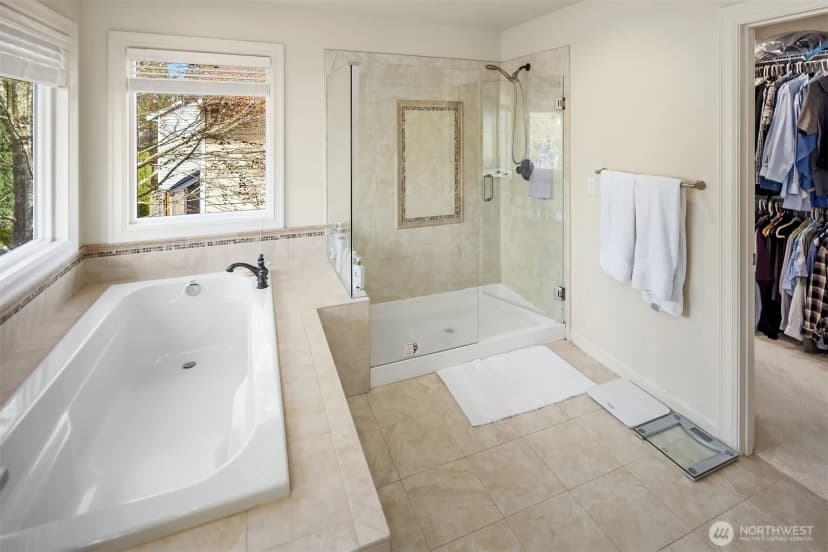 Property photo for 27520 Se 28th Court, Sammamish photo 32