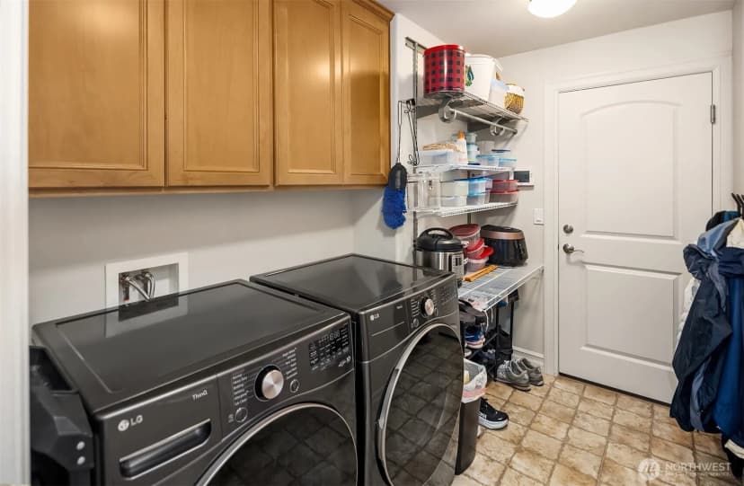 Property photo for 27520 Se 28th Court, Sammamish photo 39