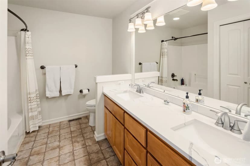 Property photo for 27520 Se 28th Court, Sammamish photo 33
