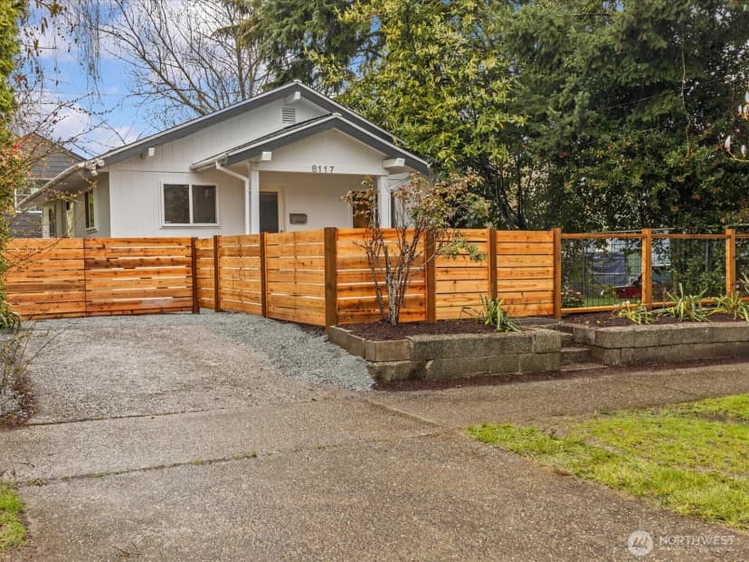 Property photo for 8117 17th Avenue Sw, Seattle photo 24